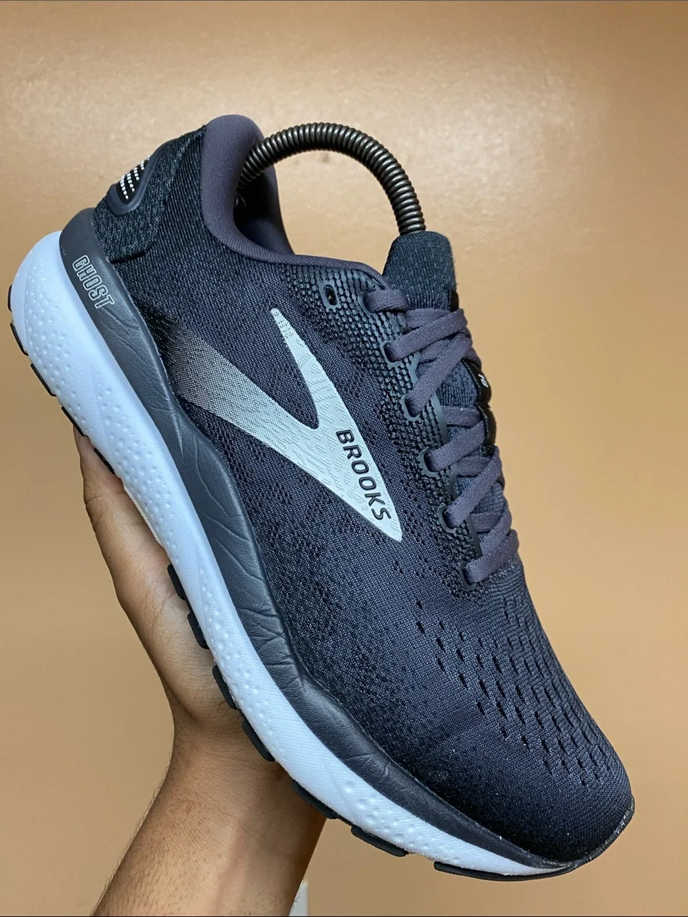 Brooks Ghost 16 Women's Running Sneakers “Black/Grey/White” Size 9.5 Medium